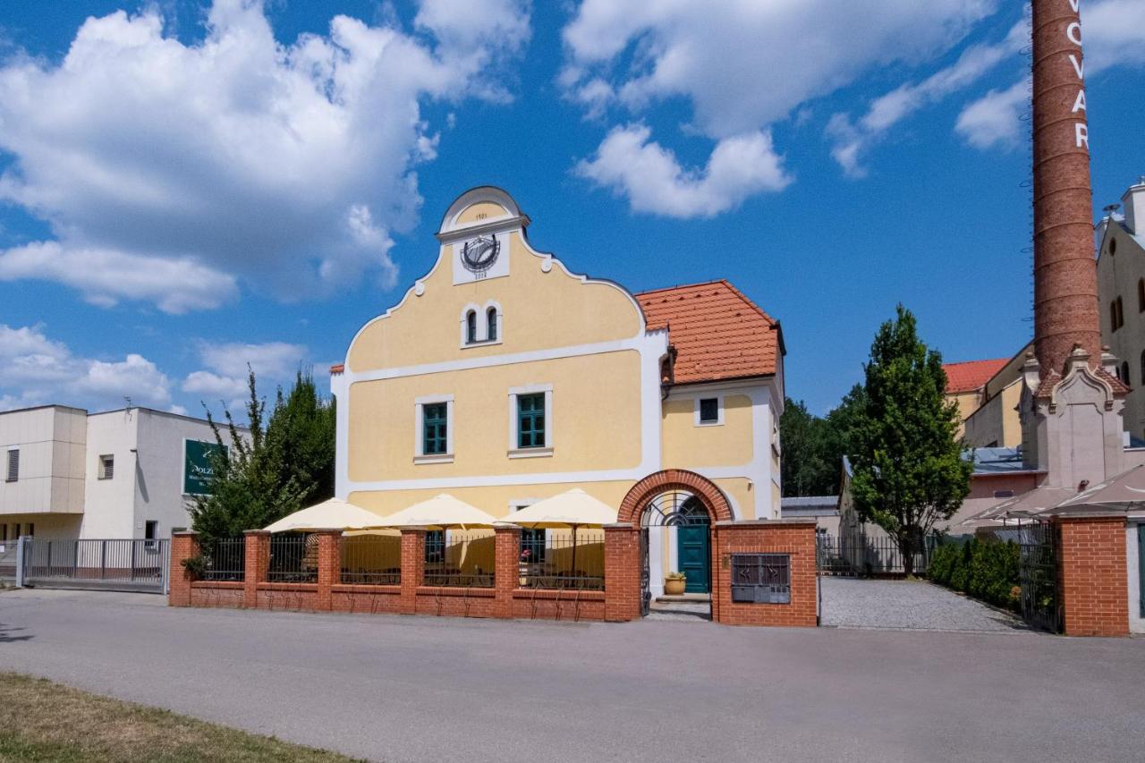 Penzion Elux Breclav ภายนอก รูปภาพ